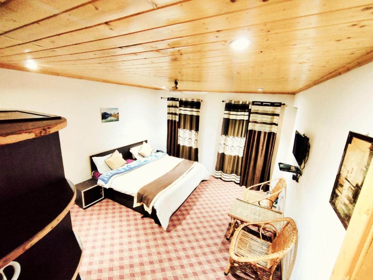 Sheesha Residency Hotel Srīnagar Exterior foto